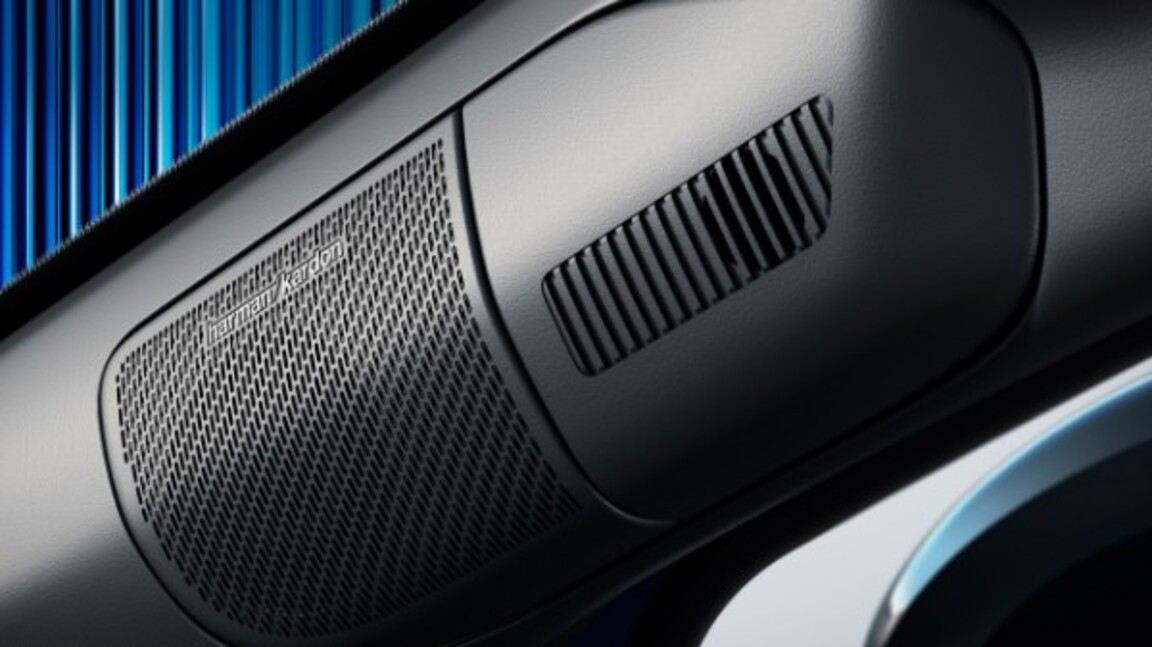 išskirtinis „Harman Kardon“** garsas